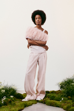 Dorothee Schumacher Merino-cashmere accessory with feathers powder