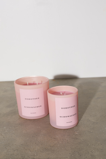 Dorothee Schumacher LARGE SCENTED SOY WAX CANDLE WITH WOODEN LID soft rose