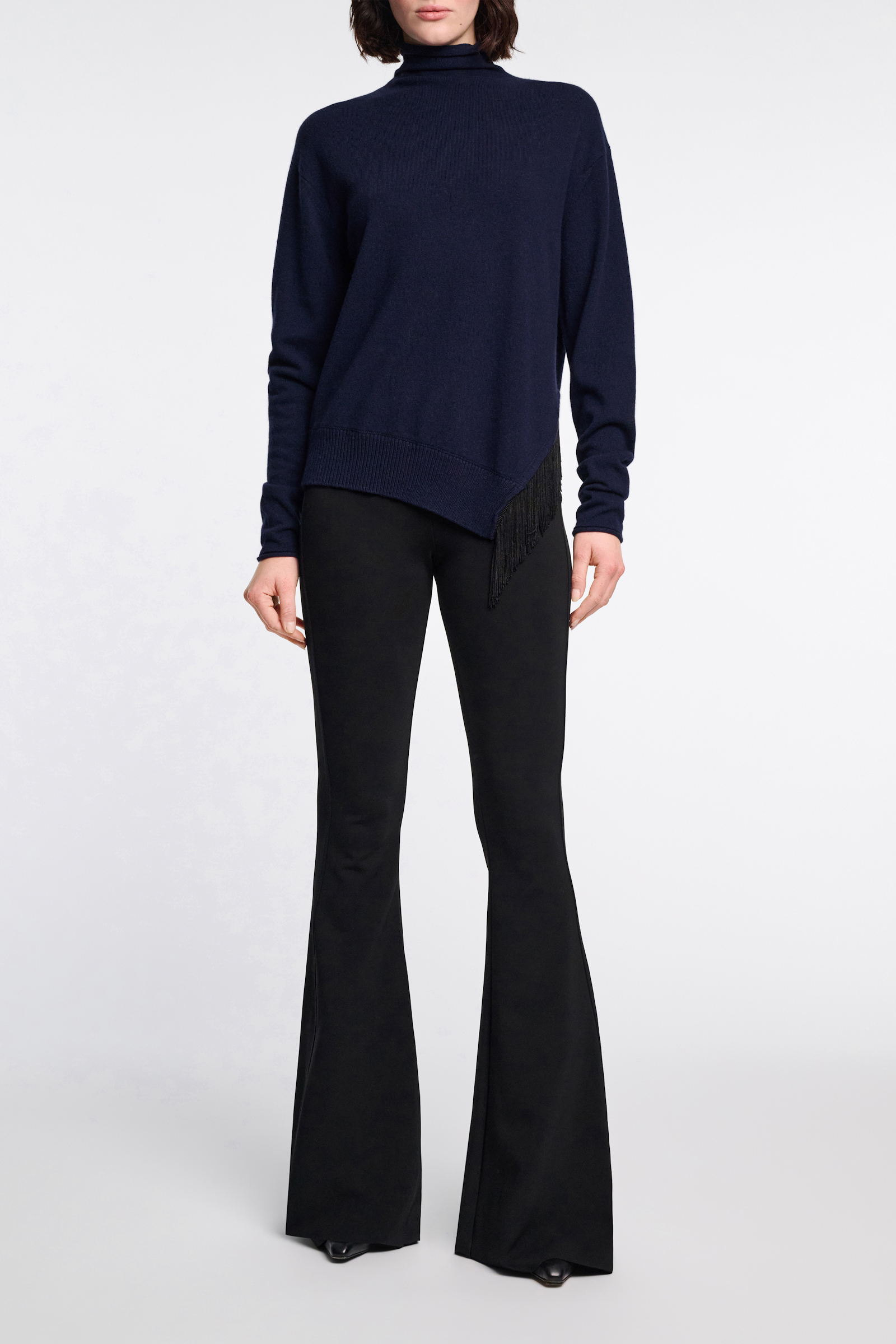 Dorothee Schumacher Rollkragenpullover aus Merino und Kaschmir mit Fransen navy