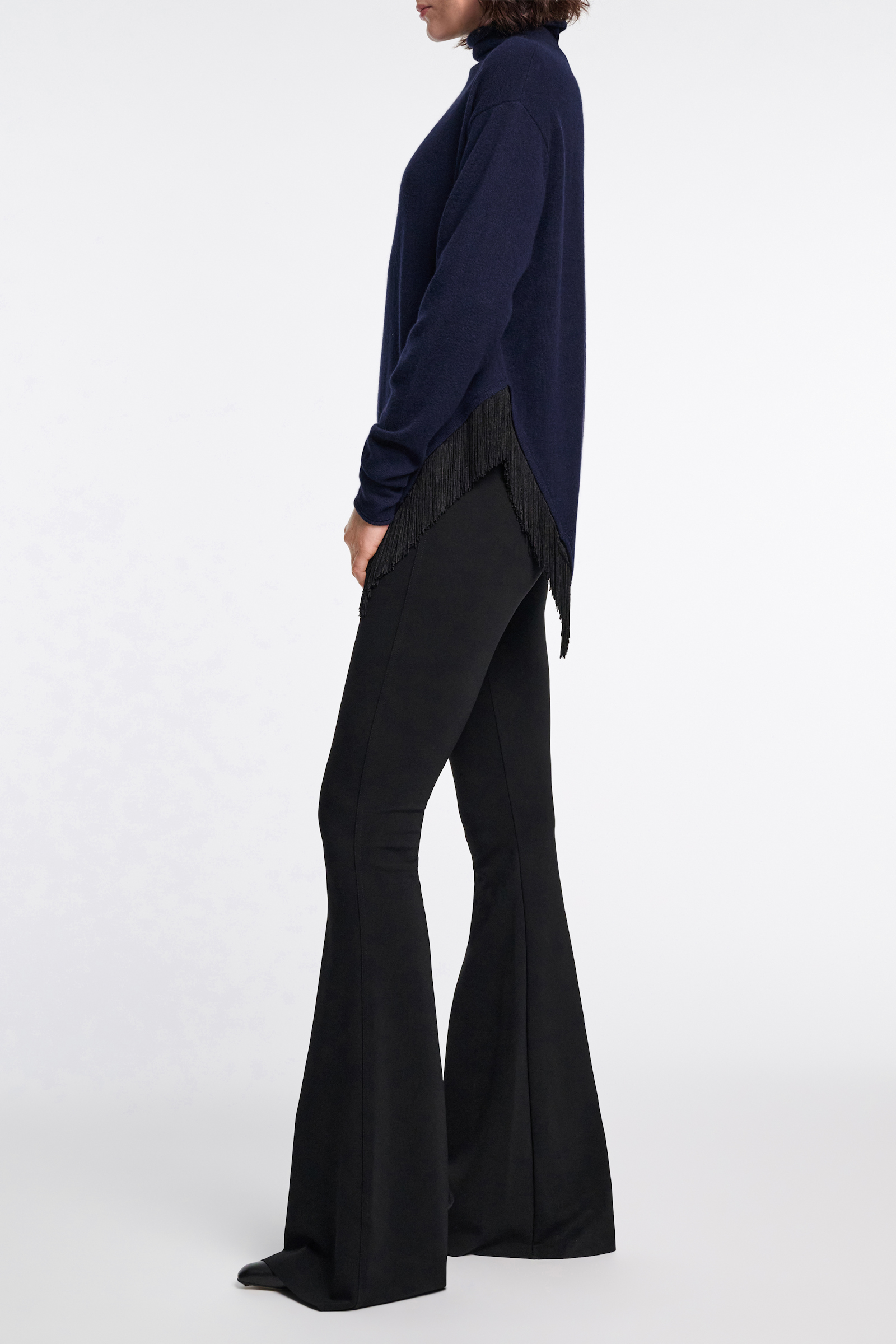 Dorothee Schumacher Rollkragenpullover aus Merino und Kaschmir mit Fransen navy