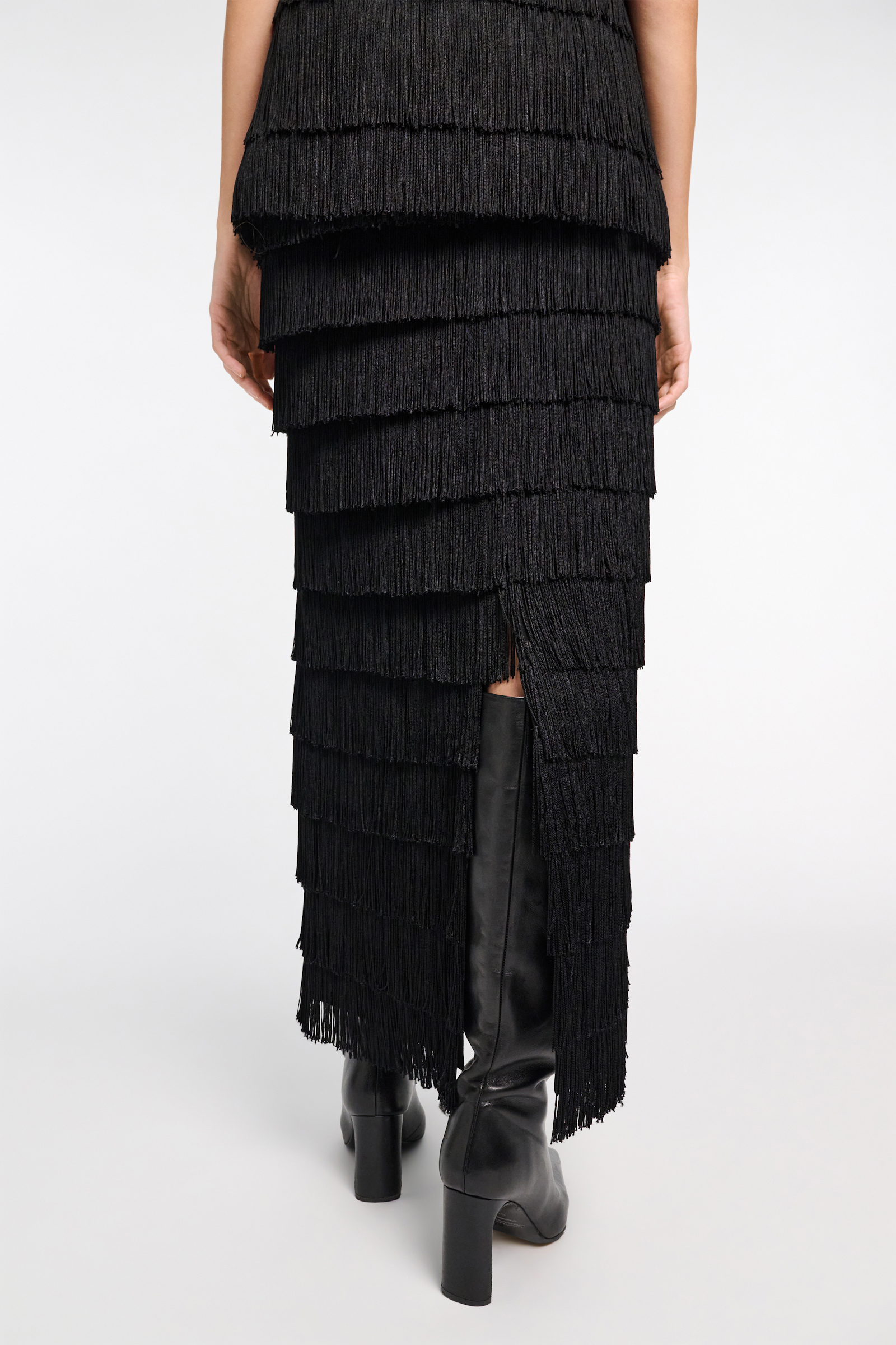 Dorothee Schumacher Punto Milano Rock mit Allover-Fransen pure black