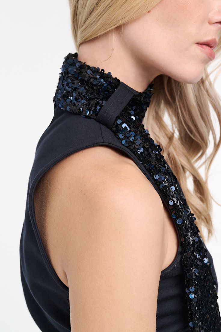 Dorothee Schumacher V-Neck Top aus Punto Milano mit Pailletten-Schal dark navy