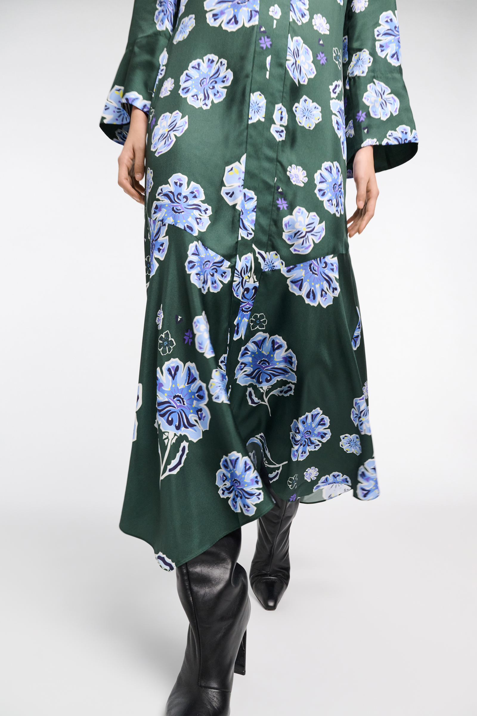 BIG GARDEN dress Dorothee Schumacher Midikleid aus bedrucktem Seidentwill Big Garden green