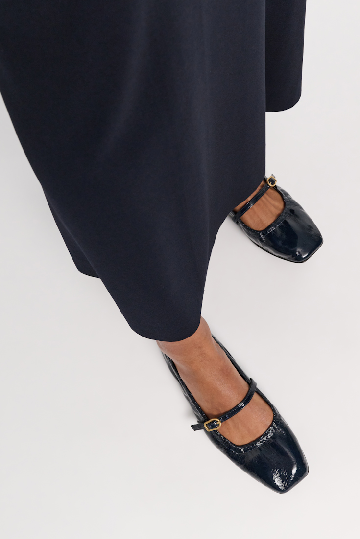 Dorothee Schumacher Square toe shiny leather flats with signature buckle blue night