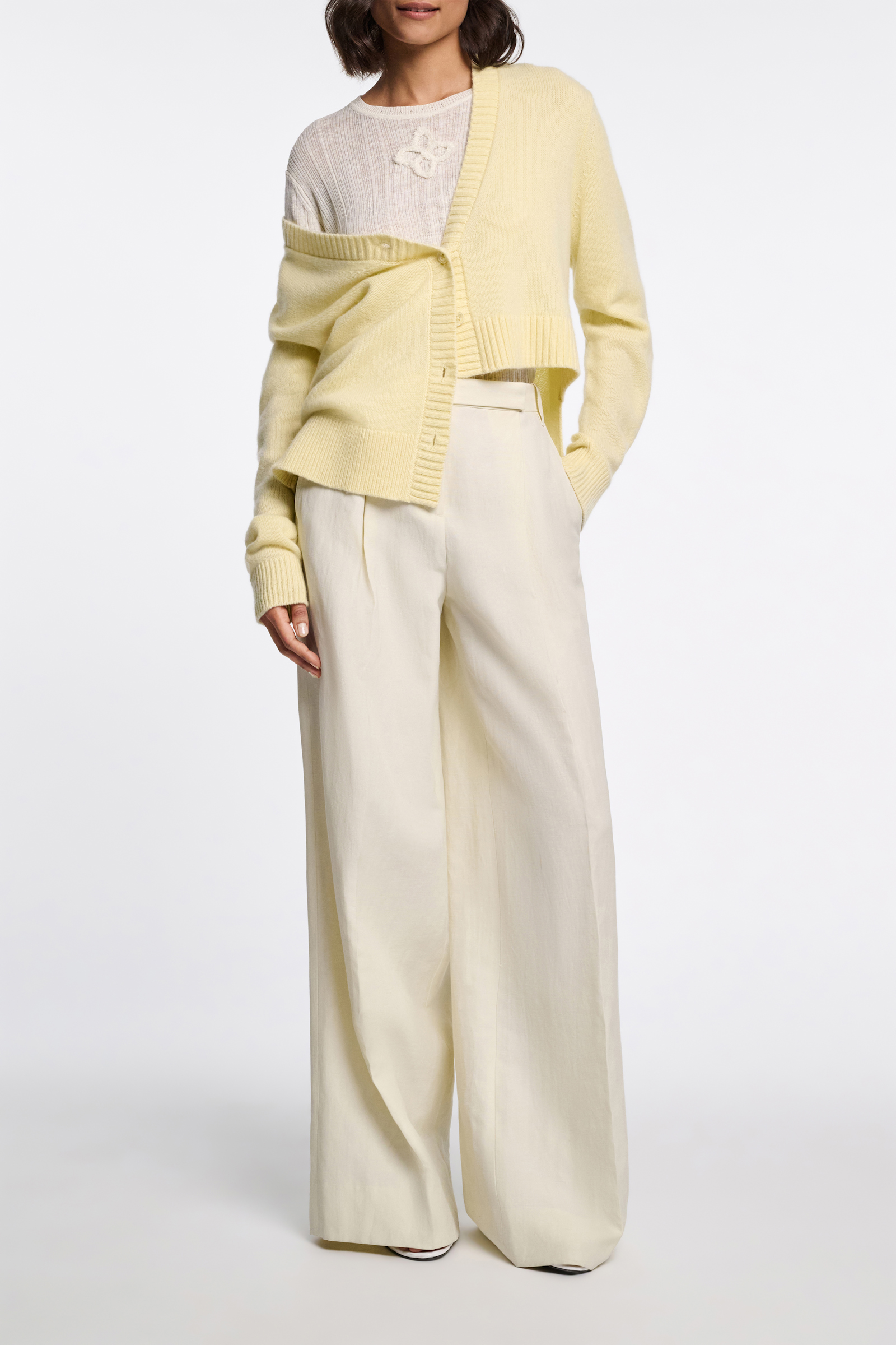 Dorothee Schumacher Cardigan mit asymmetrischer Silhouette lemon
