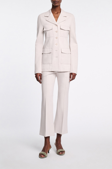Dorothee Schumacher Verkürzte Hose mit ausgestelltem Bein aus Punto Milano shadow white