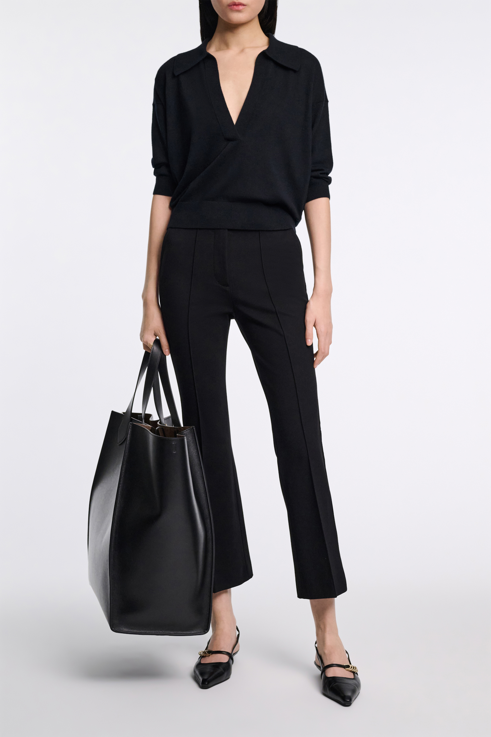 Dorothee Schumacher Verkürzte Hose mit ausgestelltem Bein aus Punto Milano pure black