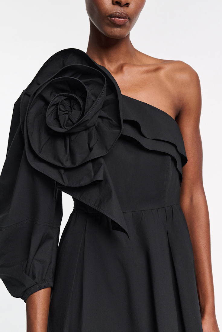 Dorothee Schumacher Asymmetrisches Midi-Kleid mit Maxi-Blumenbrosche pure black