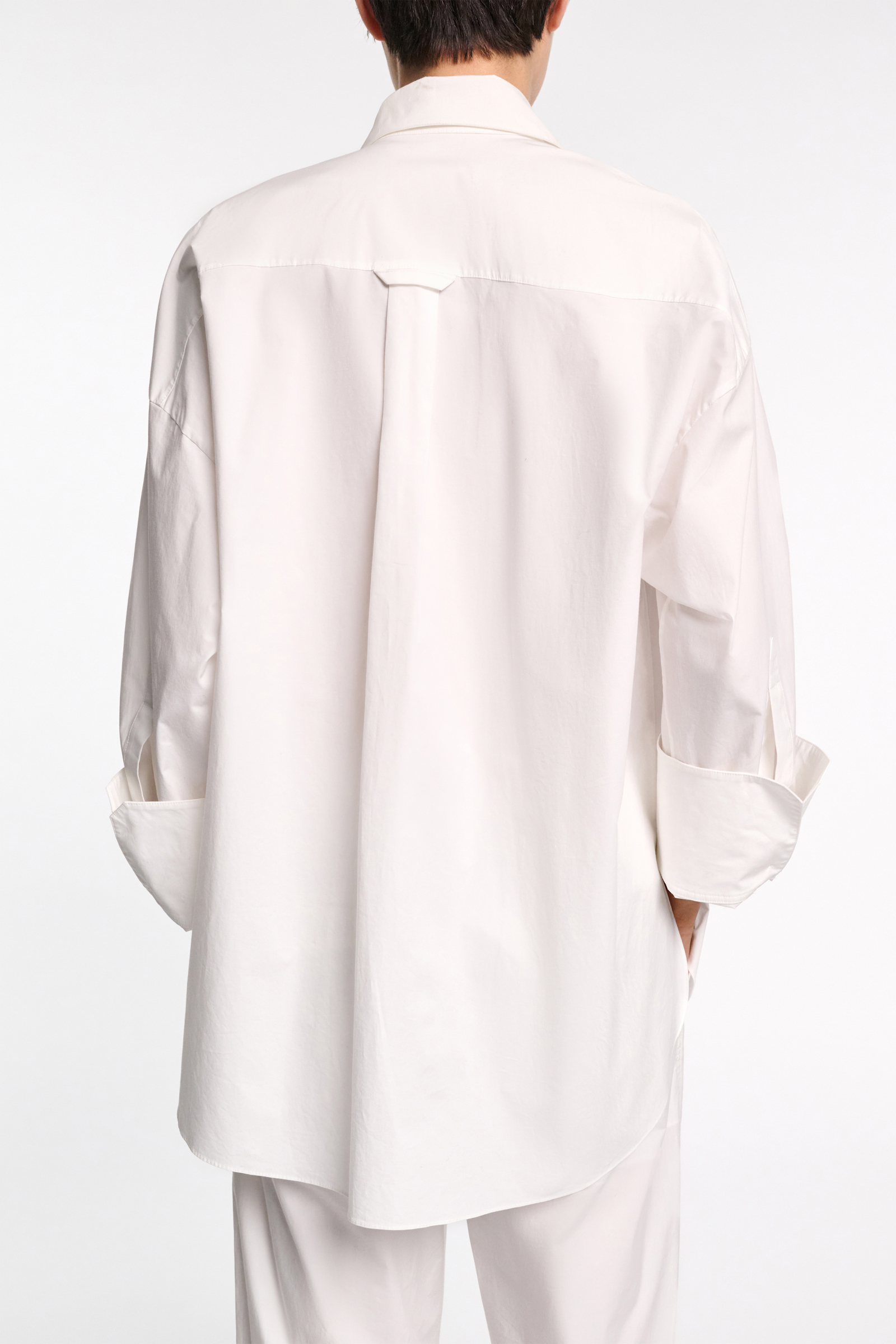 Dorothee Schumacher Bluse mit Maxi-Blumenbrosche pure white