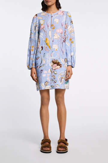 Dorothee Schumacher Shift Kleid aus Leinen mit Signature-Print wicked flower blue