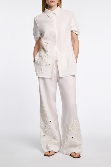 Dorothee Schumacher Hose aus besticktem Leinen camellia white