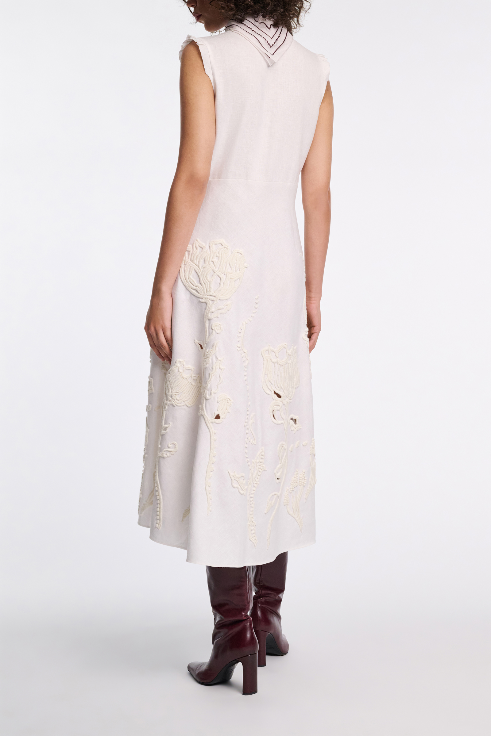 Dorothee Schumacher Linen midi dress with decorative embroidery camellia white