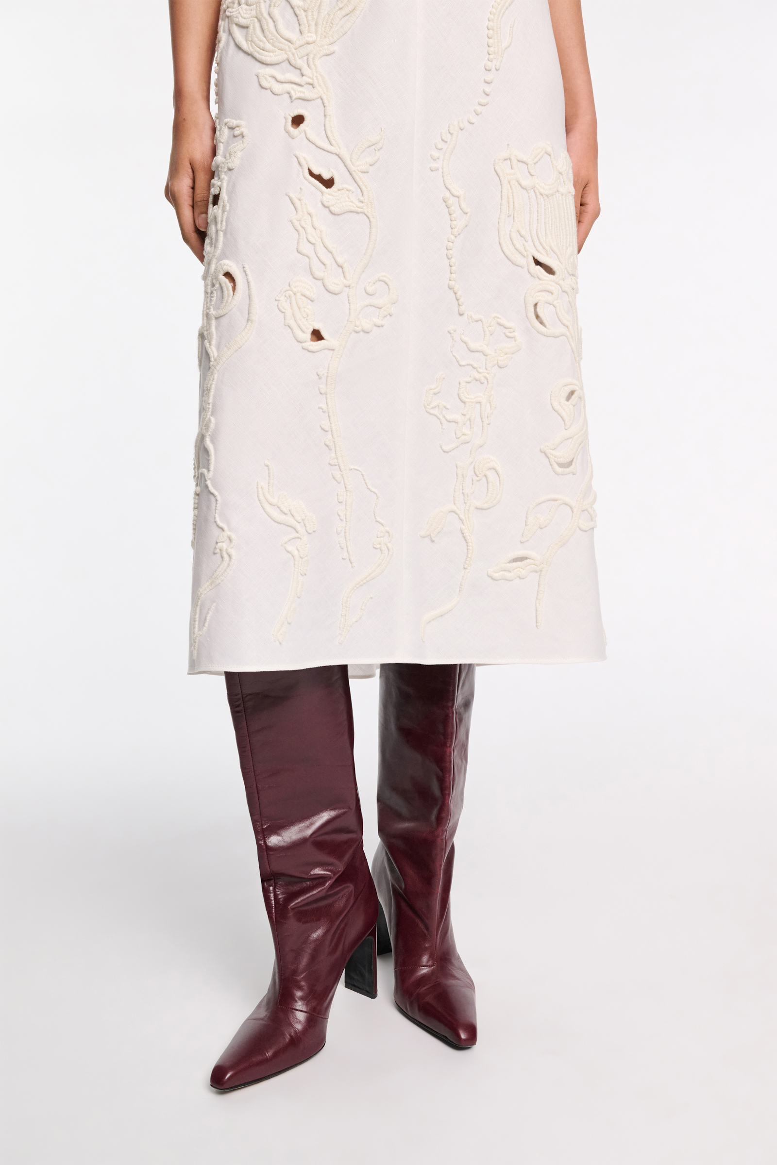 Dorothee Schumacher Linen midi dress with decorative embroidery camellia white