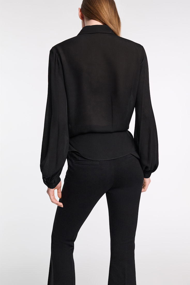 Dorothee Schumacher Bindebluse aus Seiden-Double-Georgette pure black