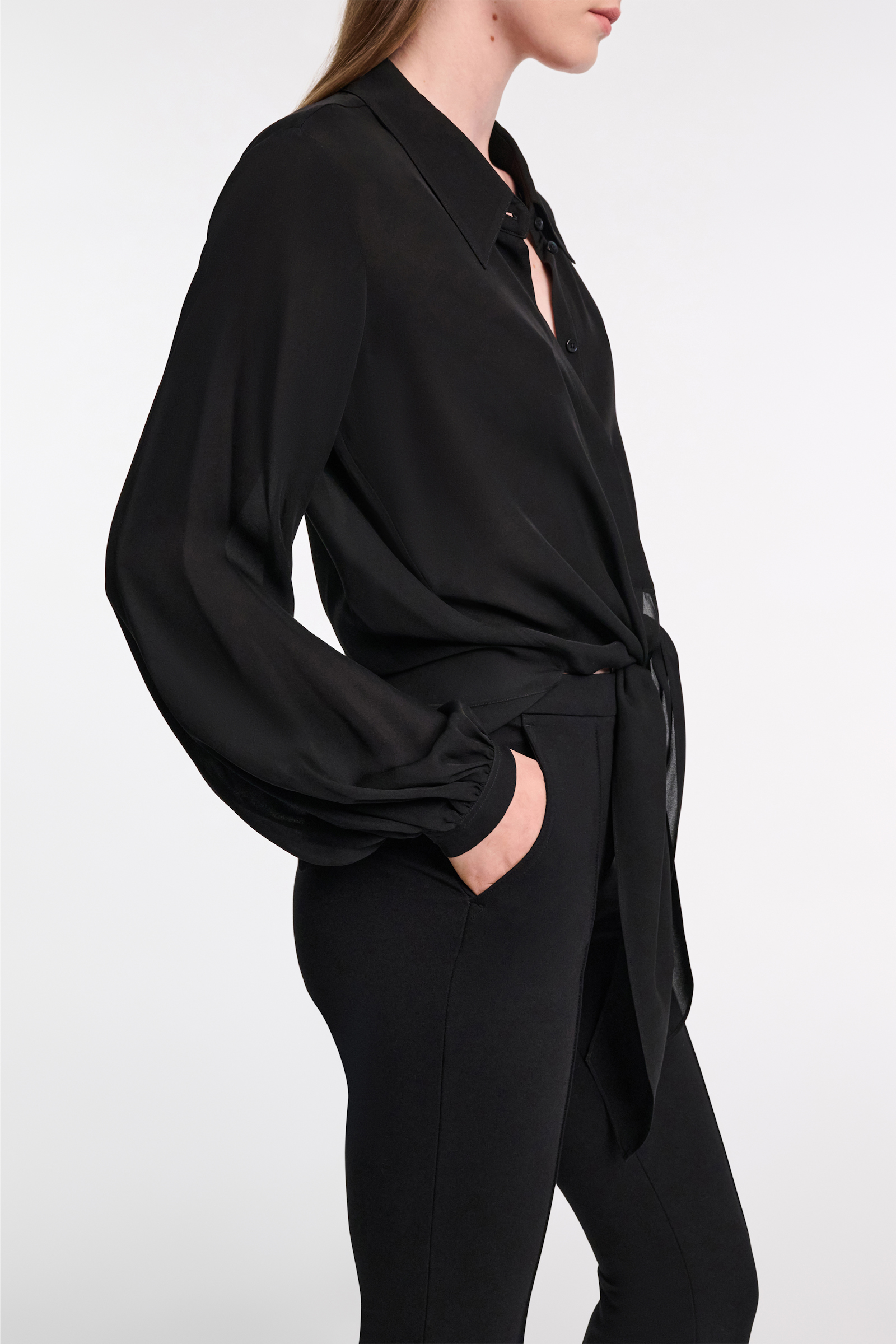 Dorothee Schumacher Bindebluse aus Seiden-Double-Georgette pure black