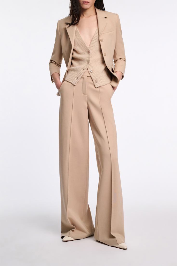 Dorothee Schumacher Besonders softer Cardigan aus Kaschmir mit V-Ausschnitt baby camel