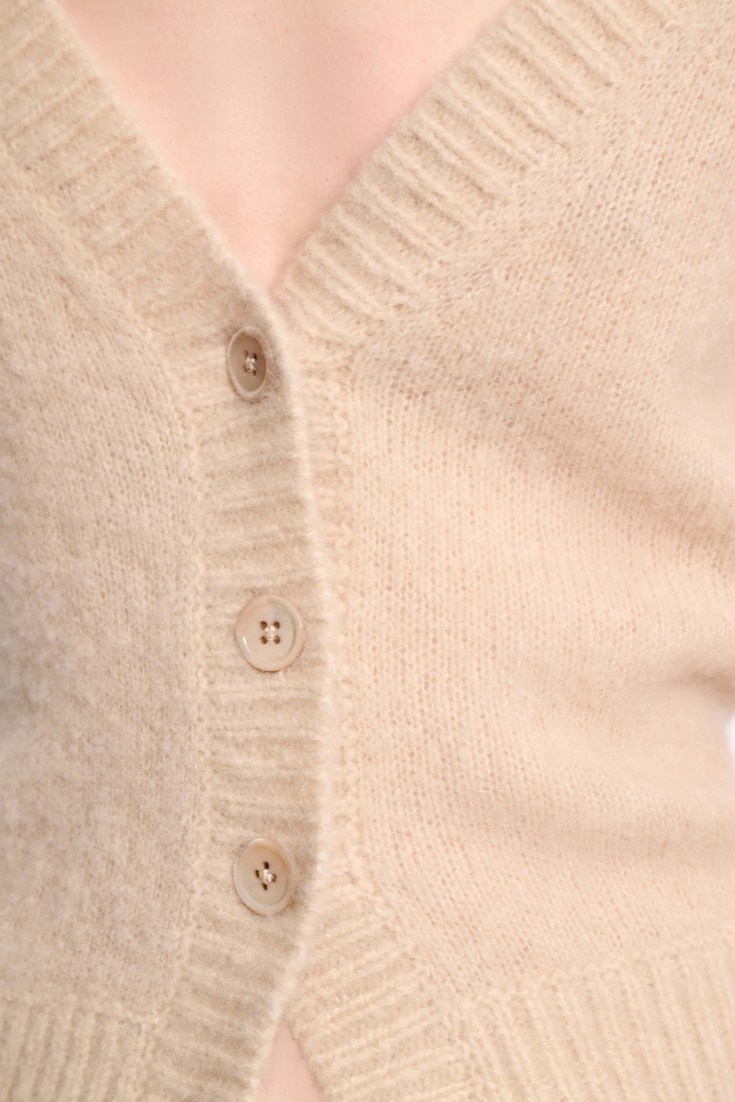 Dorothee Schumacher Besonders softer Cardigan aus Kaschmir mit V-Ausschnitt baby camel