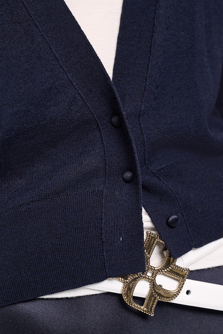 Dorothee Schumacher Cardigan mit tifem V-Ausschnitt dark navy