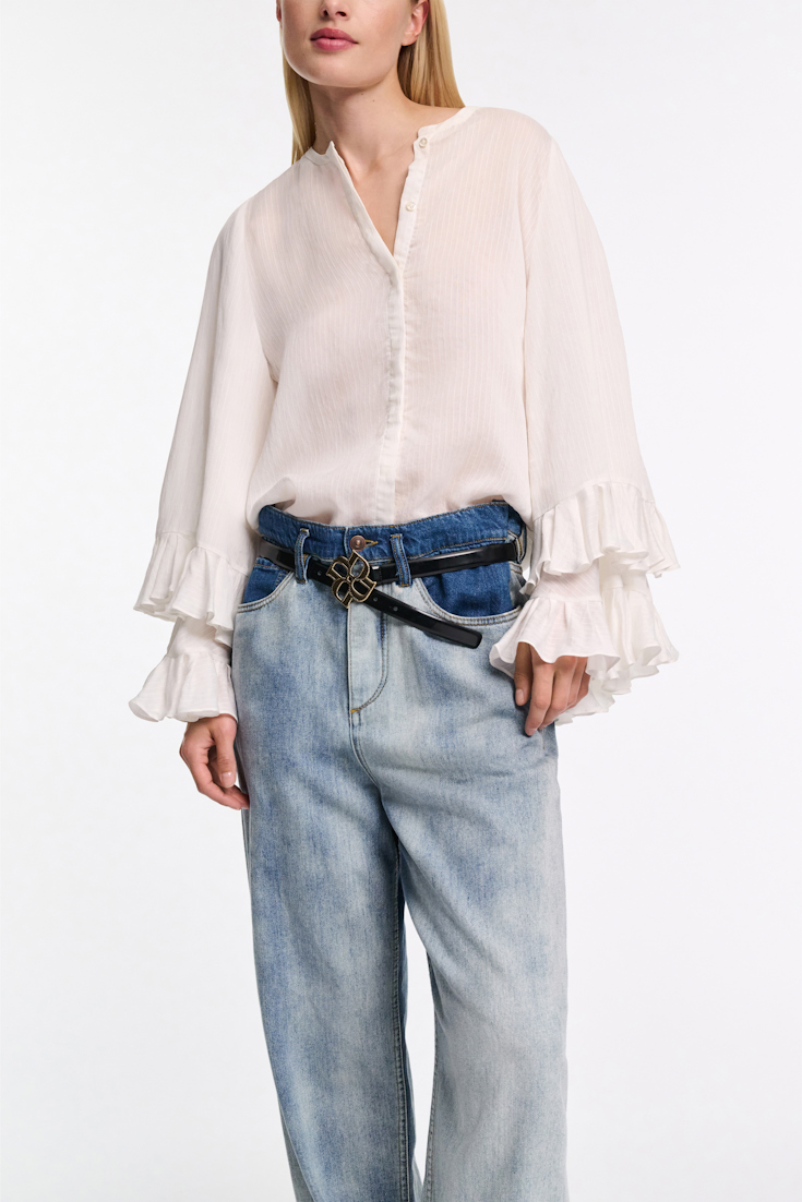 Dorothee Schumacher Bluse aus gestreiftem Seide-Viskose Organdy Voile mit Volants camellia white