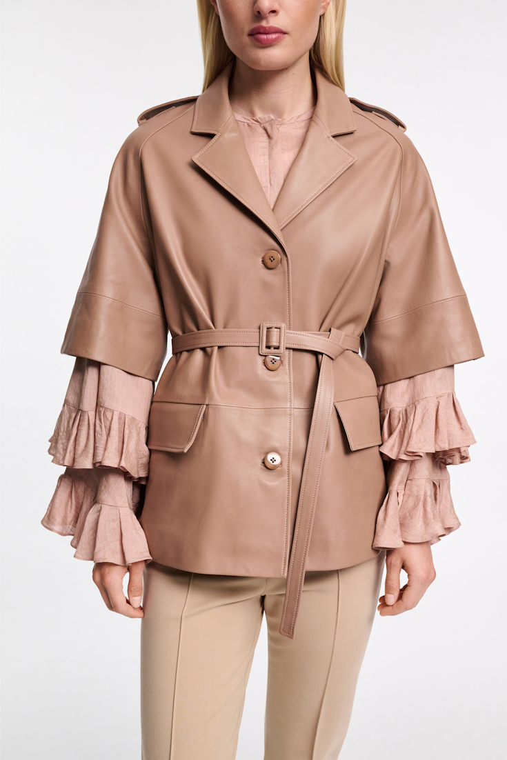 Dorothee Schumacher Kurzmantel aus Lammleder mit Bindegürtel tan