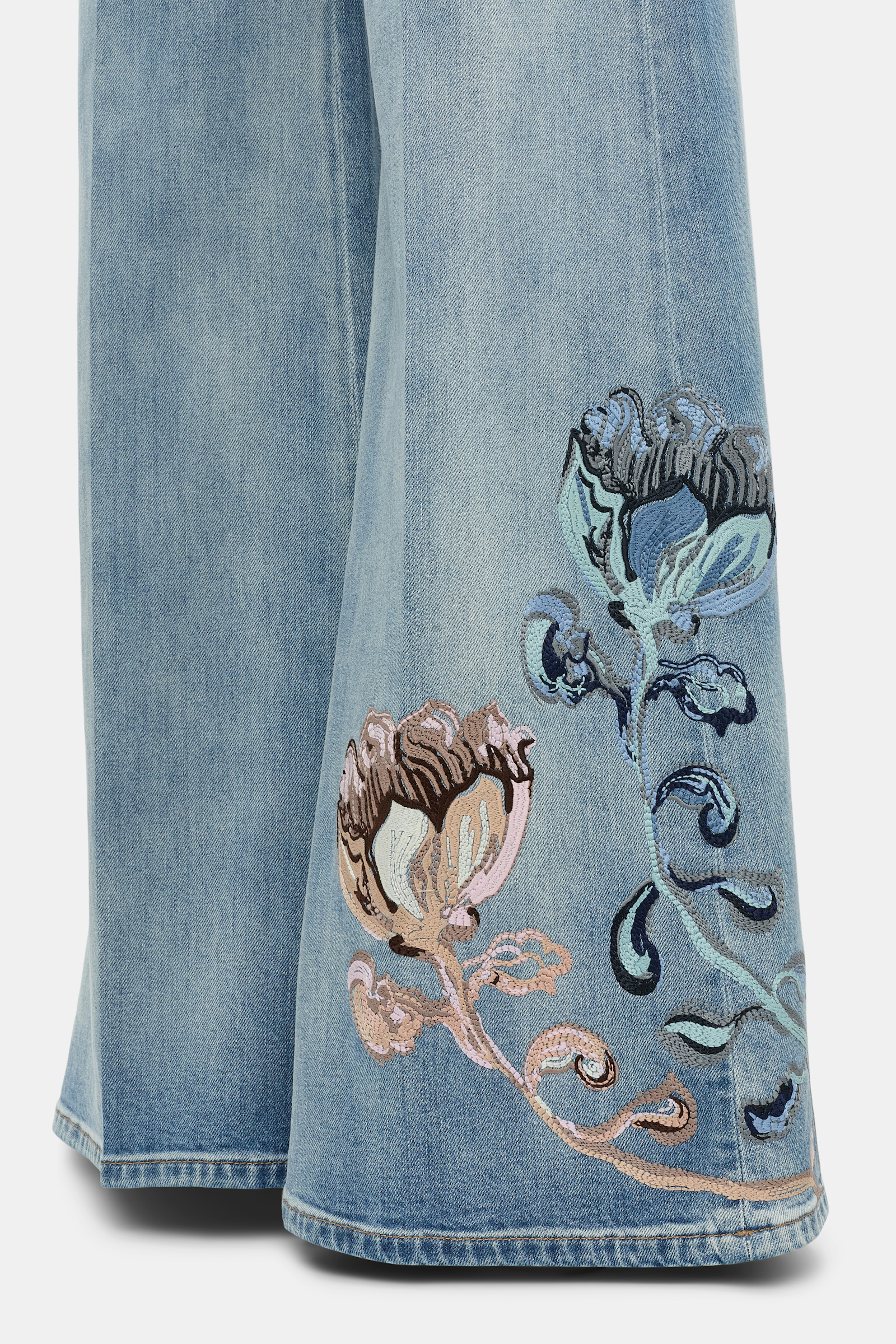 Dorothee Schumacher Jeans with floral embroidery marble blue