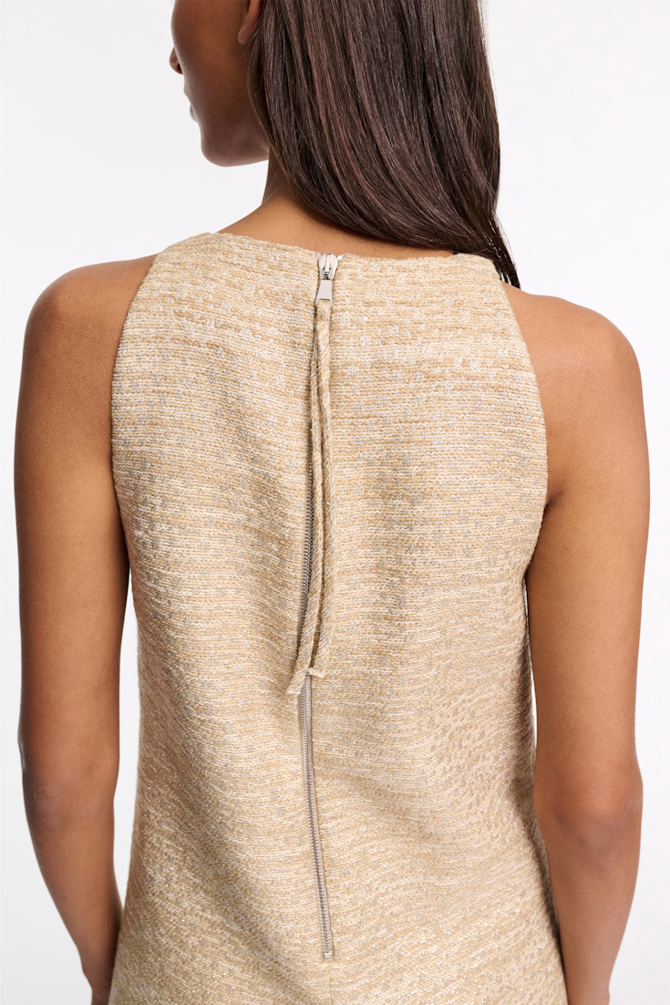 Dorothee Schumacher Shiftkleid mit Rundhalsausschnitt aus Lurex-Tweed shimmering sand