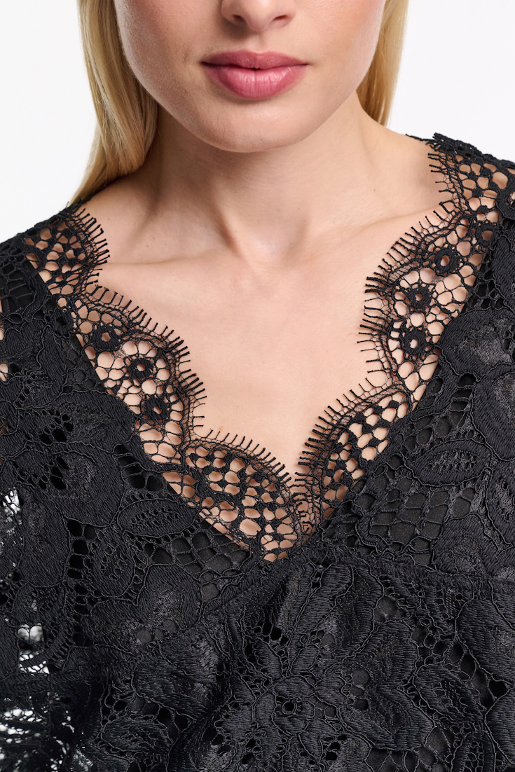 Dorothee Schumacher Cropped blouse in eyelash lace pure black