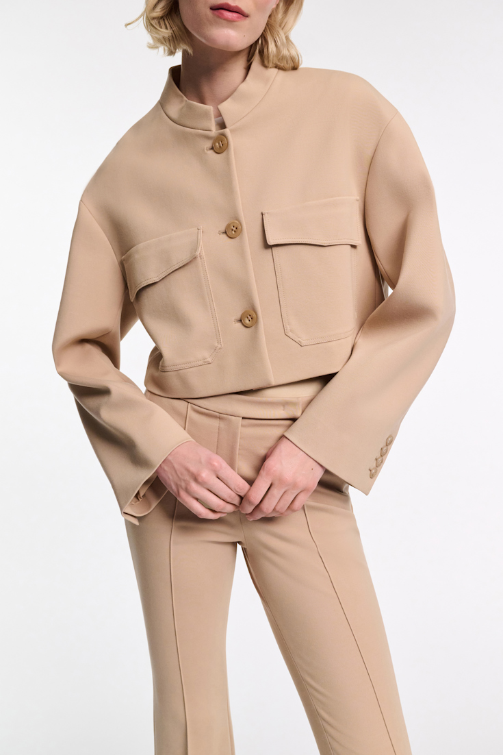 Dorothee Schumacher Verkürztes Jacket aus Punto Milano tender beige