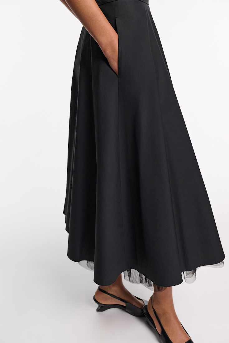 Dorothee Schumacher Rock aus leichter Baumwolle mit Tüll-Unterrock pure black