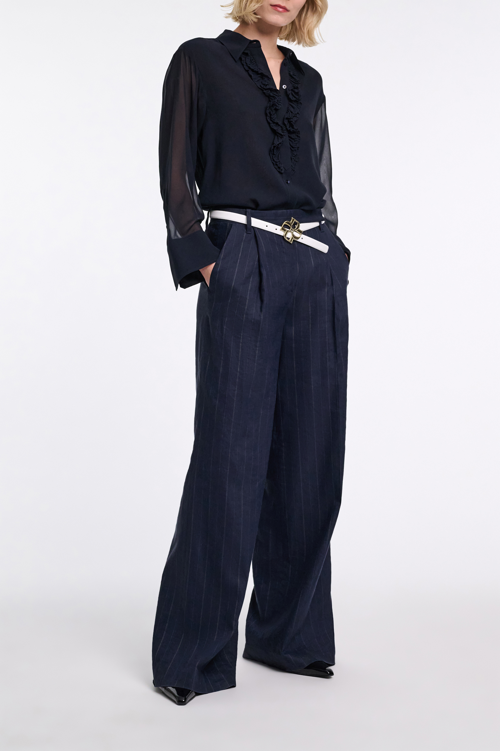 Dorothee Schumacher Hemd mit Ruffle-Detail aus Seiden-Georgette dark navy