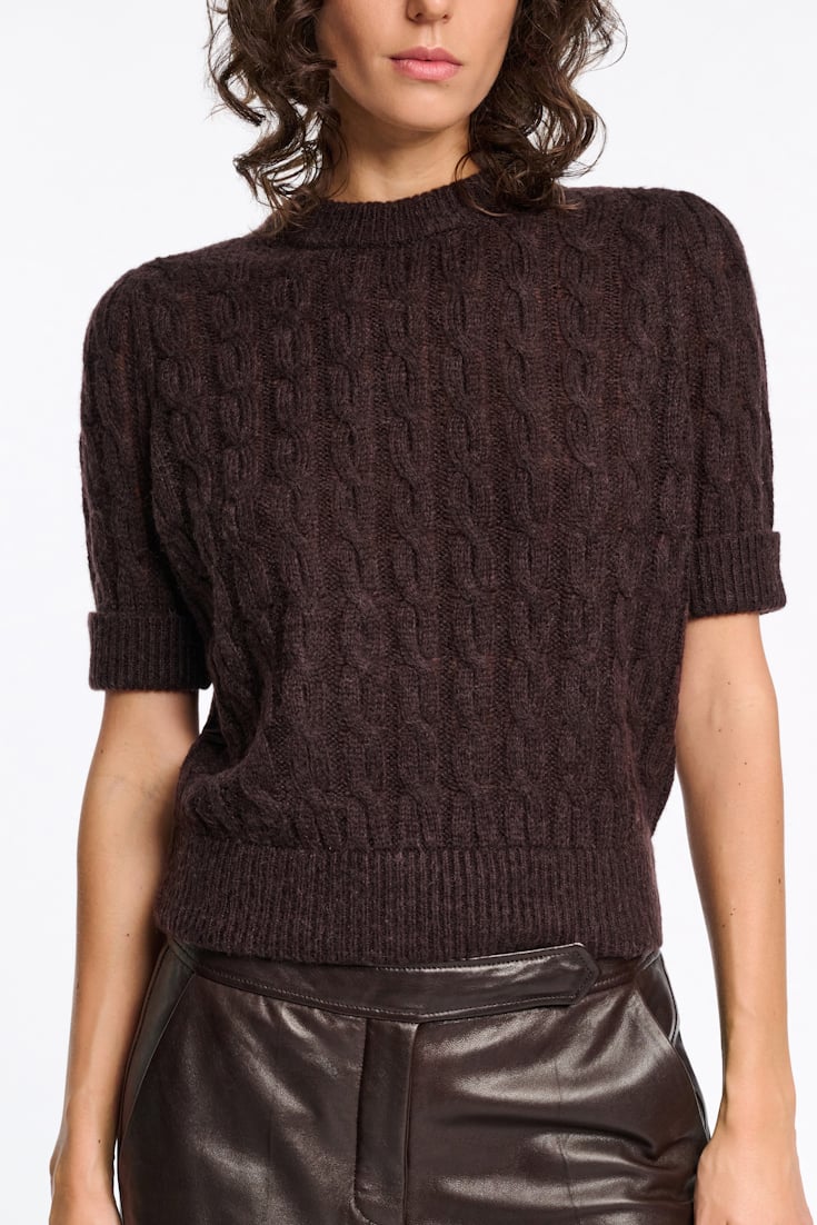 Dorothee Schumacher Rundhalspullover mit Zopfmuster und halbem Arm black chocolate