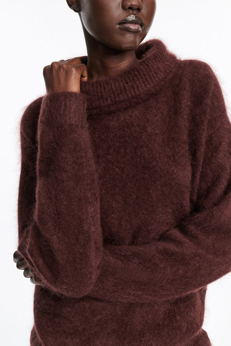 Dorothee Schumacher Virgin Merino-cashmere turtleneck pullover dark chocolate