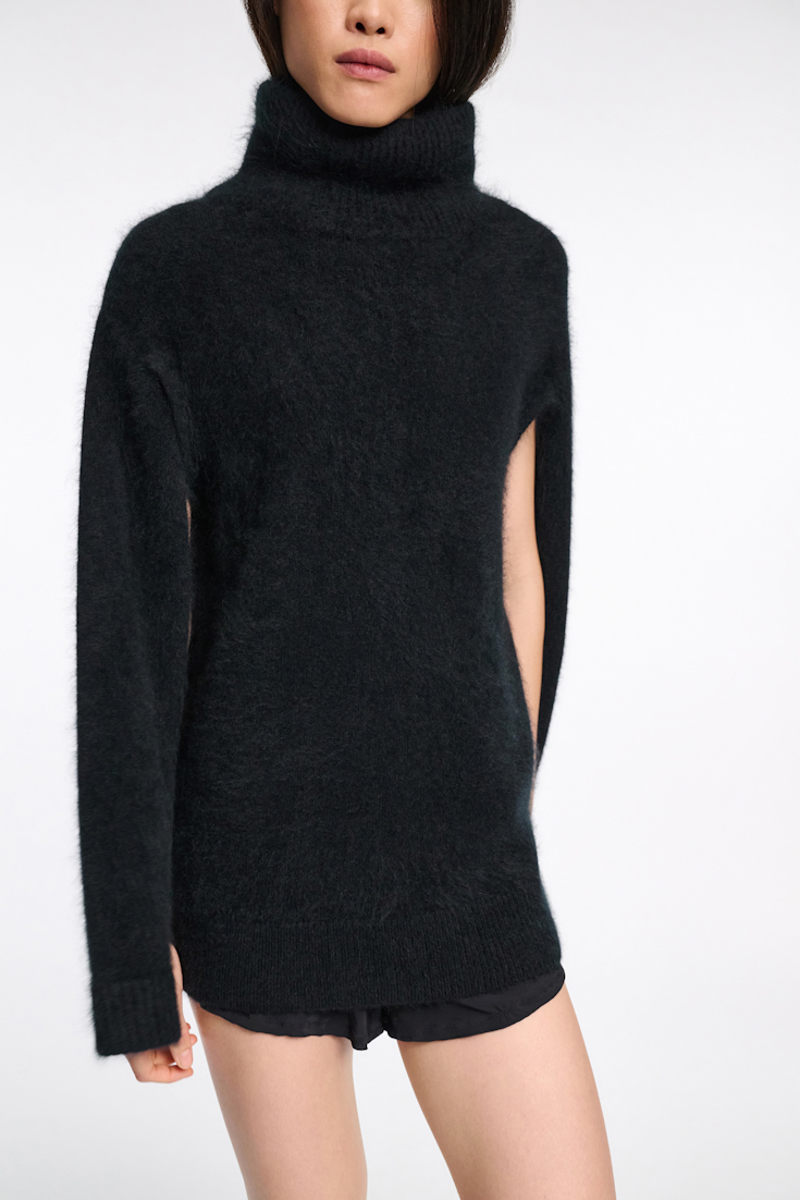 Dorothee Schumacher Virgin Merino-cashmere turtleneck pullover pure black