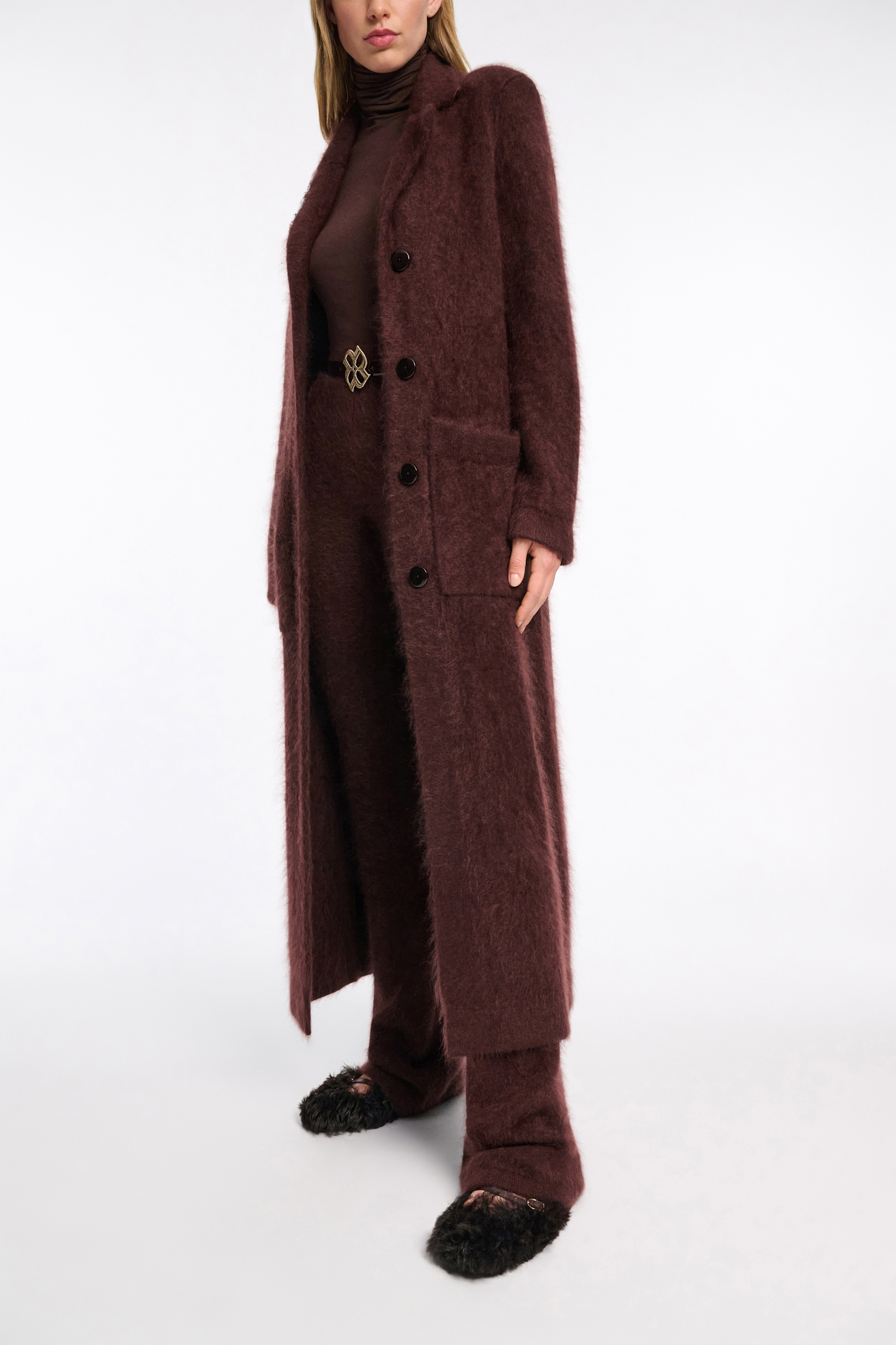 Dorothee Schumacher Fluffy Mantel aus Merino und Kaschmir dark chocolate