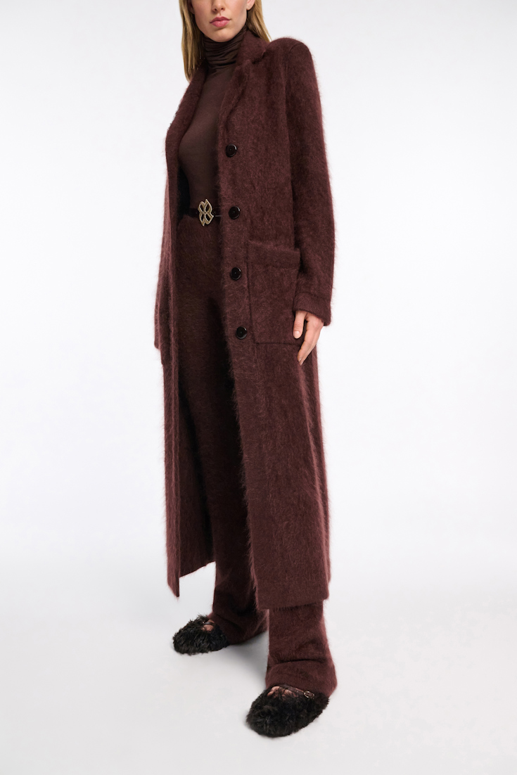 Dorothee Schumacher Fluffy Mantel aus Merino und Kaschmir dark chocolate