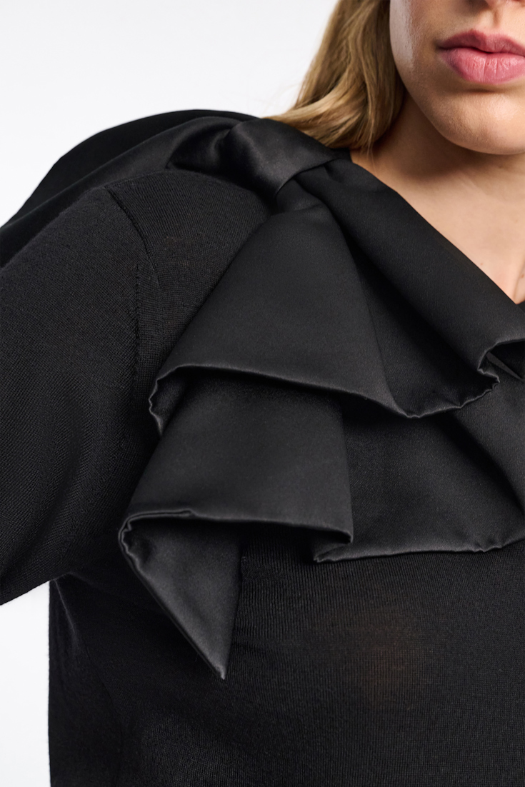Dorothee Schumacher Pullover mit abnehmbarer Schleife pure black