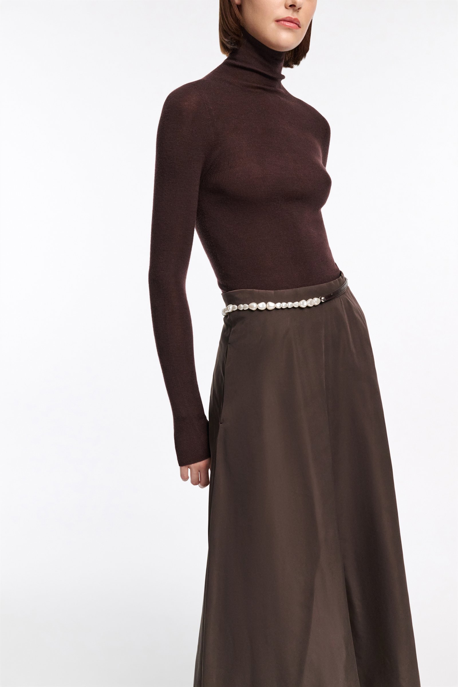 Dorothee Schumacher Seamless fine rib Merino turtleneck black chocolate
