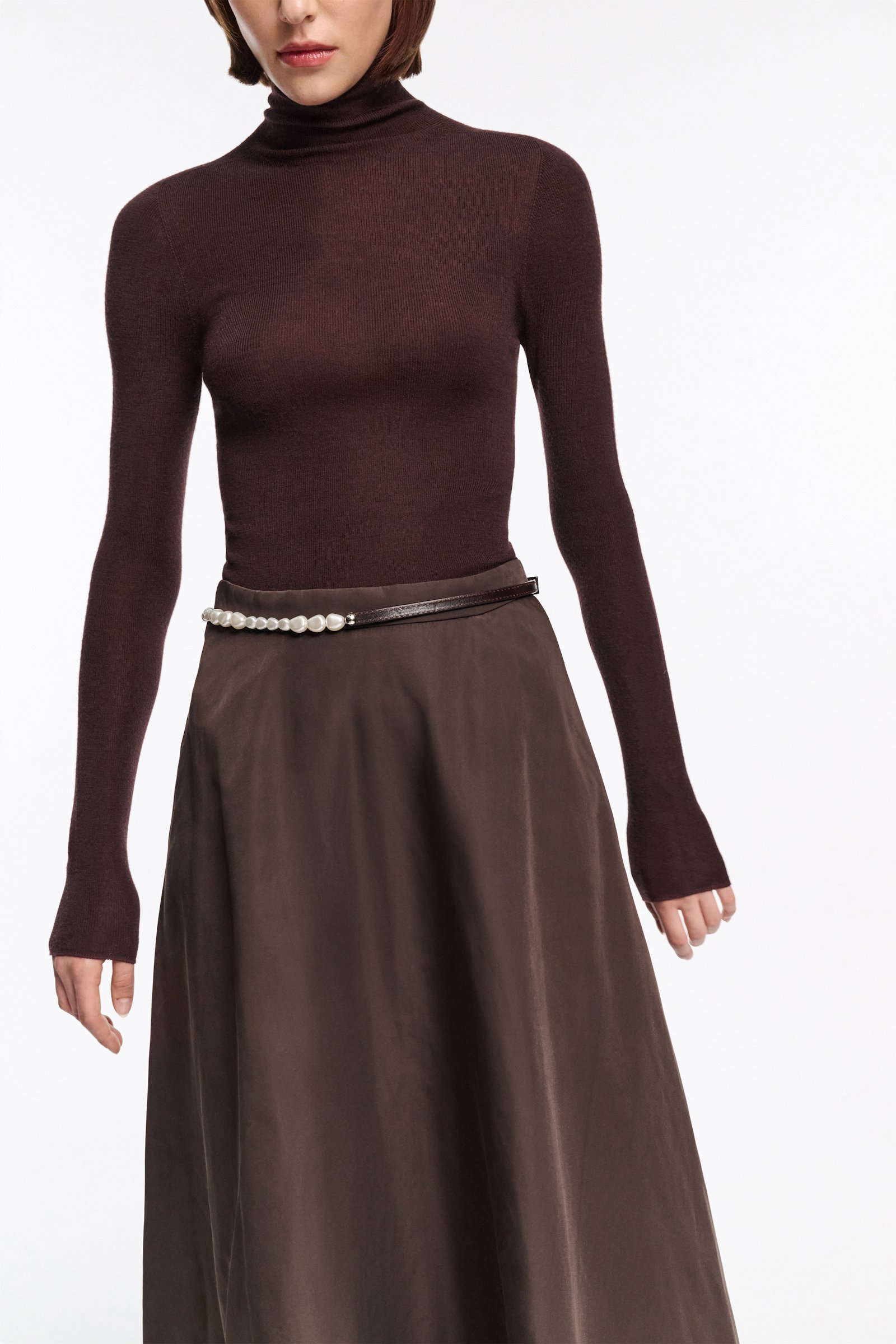 Dorothee Schumacher Seamless fine rib Merino turtleneck black chocolate