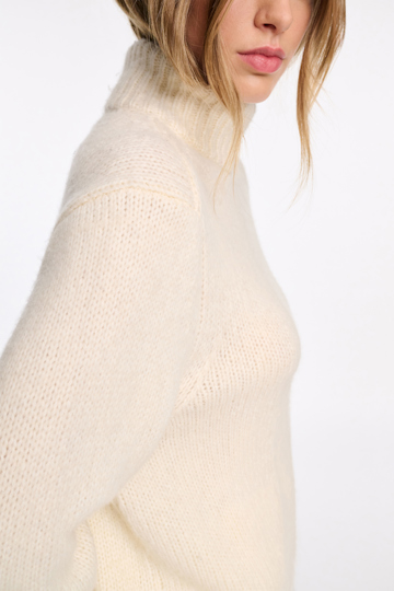 Dorothee Schumacher Virgin wool-alpaca turtleneck pullover eggshell