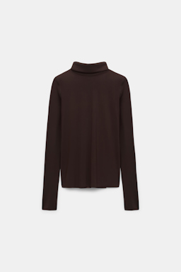 Dorothee Schumacher Longsleeve mit Rollkragen aus leichtem, technischem Jersey black chocolate