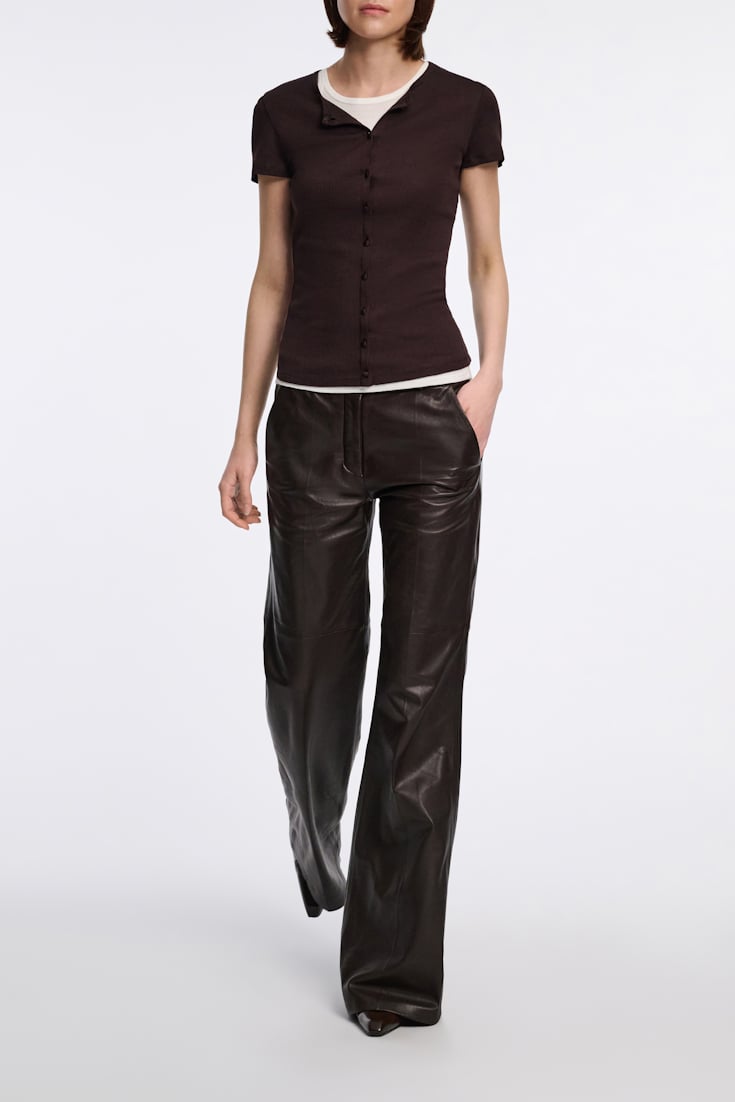 Dorothee Schumacher Button-down top in luxurious rib knit chocolate
