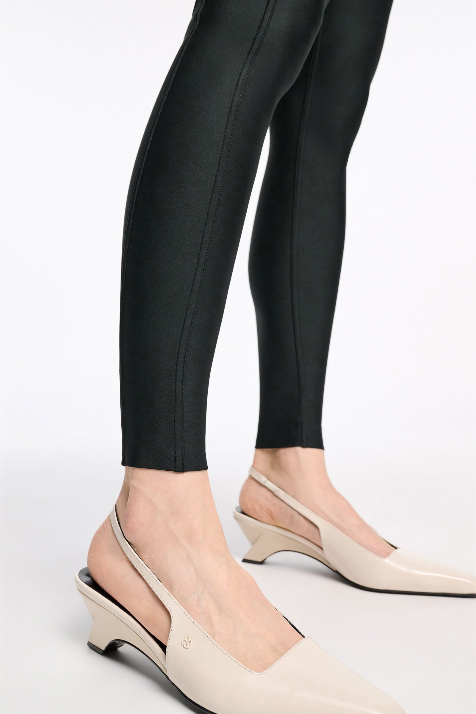 Dorothee Schumacher Leggings with side panel pure black
