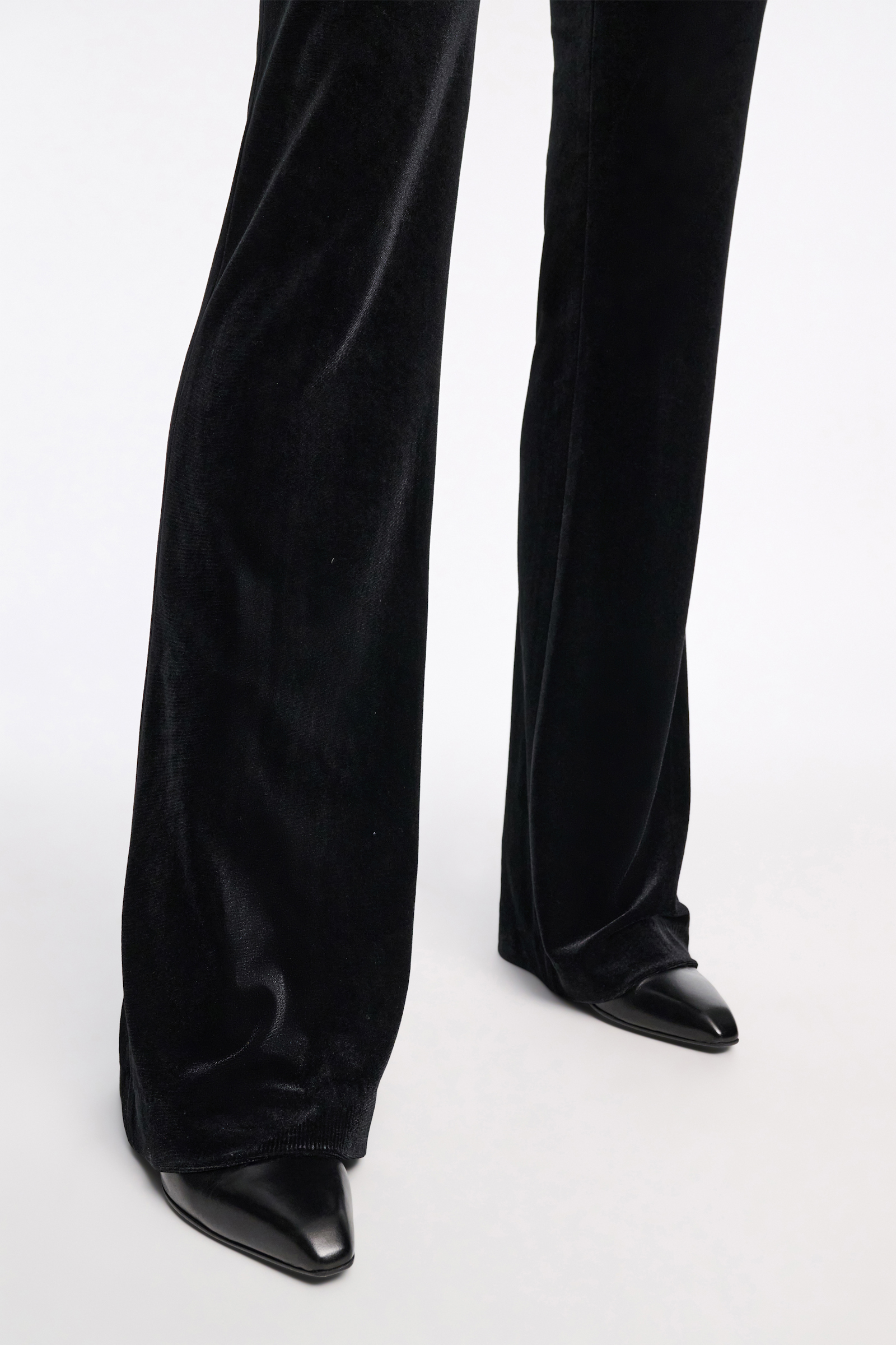 Dorothee Schumacher Hose aus Stretch-Samt pure black
