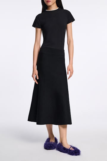 Dorothee Schumacher T-shirt with double layer neckline pure black