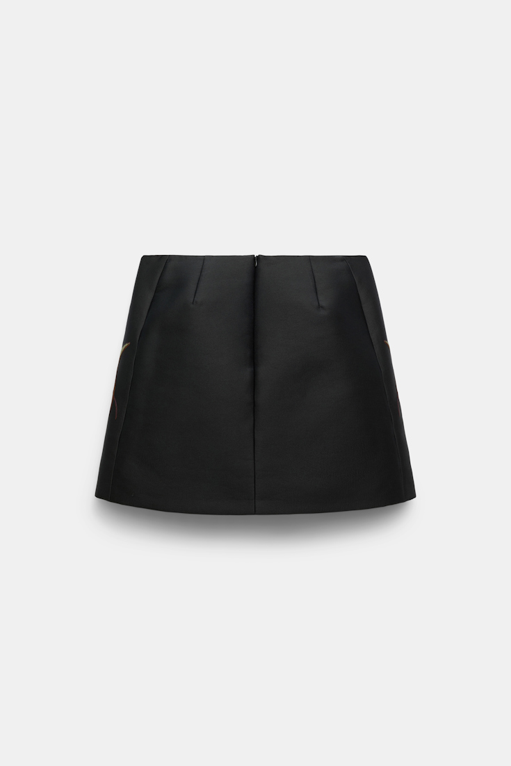 Dorothee Schumacher Kurzer Rock aus dreidimensionalem Cloque-Jacquard pure black