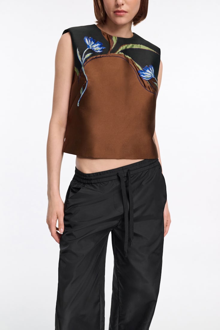 Dorothee Schumacher Top in cloque jacquard caramel black
