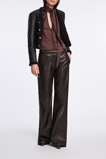 Dorothee Schumacher Sleeveless blouse in silk satin chocolate