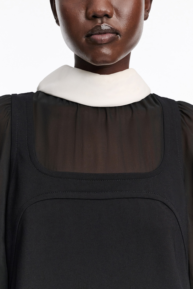 Dorothee Schumacher Kurzes Kleid aus Punto Milano mit Details aus Seidengeorgette pure black