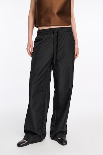 Dorothee Schumacher Nylon pants pure black