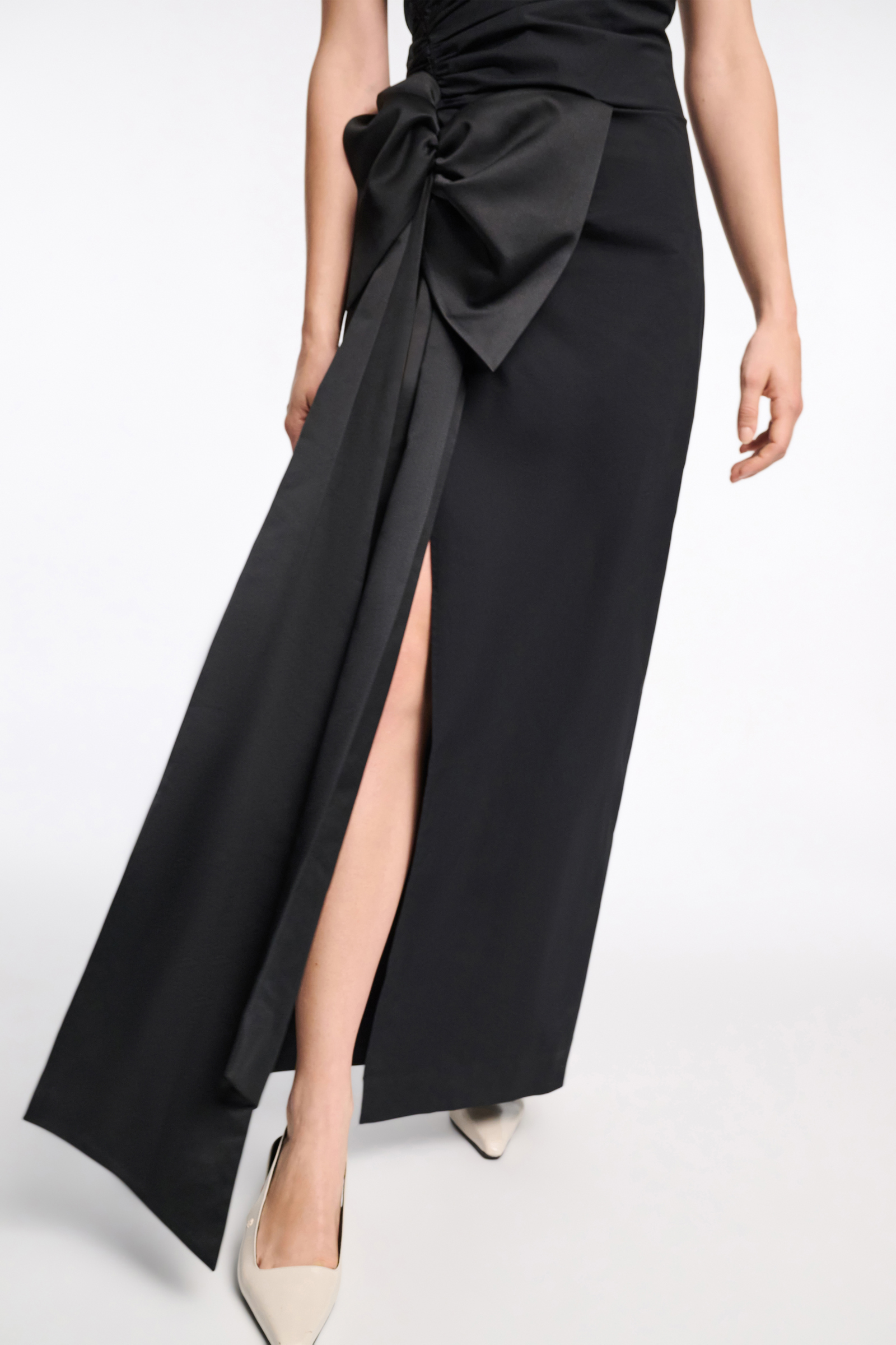 Dorothee Schumacher Long dress with maxi bow pure black
